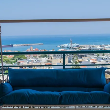 Rooftop With Sea View In Apartman