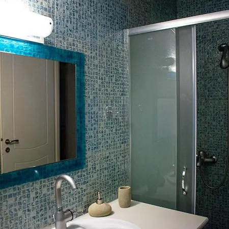 Apartman Rooftop With Sea View In